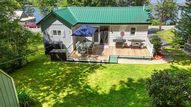 Year-Round Waterfront Cottage on Worthley Pond Tucked along the - photo 9