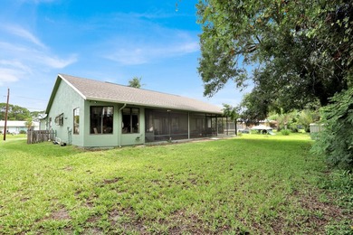 2026 Roof! This beautiful 3 bedroom, split-floor-plan home is a - photo 32