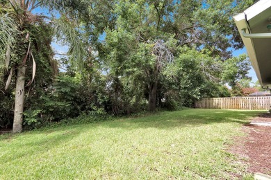 2026 Roof! This beautiful 3 bedroom, split-floor-plan home is a - photo 34