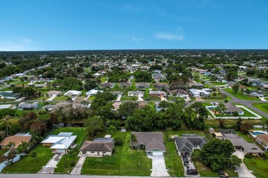 2026 Roof! This beautiful 3 bedroom, split-floor-plan home is a - photo 41