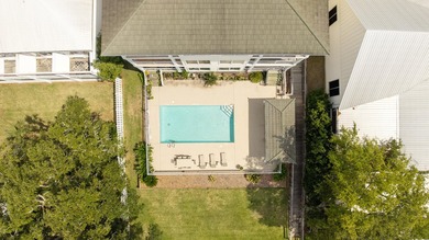 Welcome to an exceptional waterfront residence in the heart of - photo 42