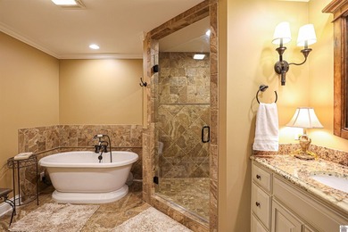 Private 9-acre estate in Western Kentucky offering luxury living - photo 48