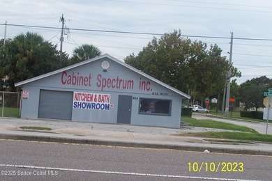 1368 Af building directly on King Steet. Show room/offis space - photo 1