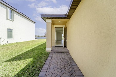 Beautiful updated 4 bedroom home in a gated community. New - photo 5