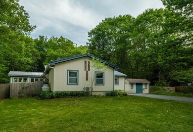 Location, Location!!! Turnkey Brunswick Gem - Fully Updated & - photo 1