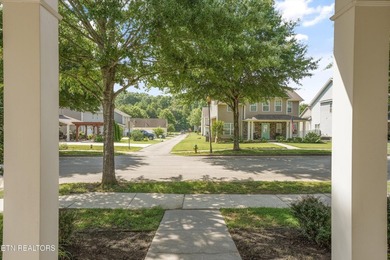 Welcome to this beautiful 4 bedroom, 3 bath standalone in the - photo 16