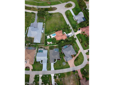 Welcome to this beautifully maintained 4-bedroom, 3-bathroom - photo 31