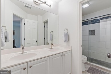 Elegant Living in Olde Atlanta Club Welcome home to this - photo 31