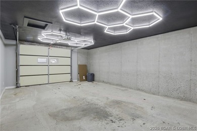 Newley Renovated Throughout!!!! Welcome to this stunning 4 - photo 37