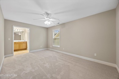 Welcome to this beautiful 4 bedroom, 3 bath standalone in the - photo 38