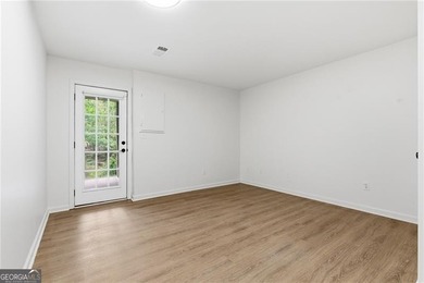 Elegant Living in Olde Atlanta Club Welcome home to this - photo 40