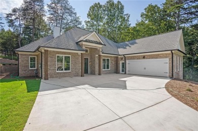 Lake Lanier Home For Sale in Gainesville Georgia