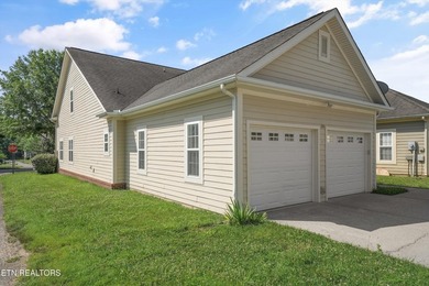 Welcome to this beautiful 4 bedroom, 3 bath standalone in the - photo 41