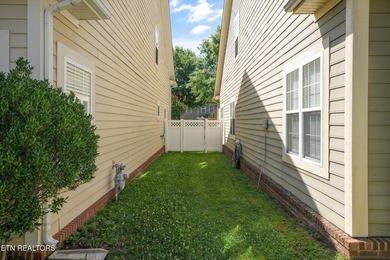 Welcome to this beautiful 4 bedroom, 3 bath standalone in the - photo 43
