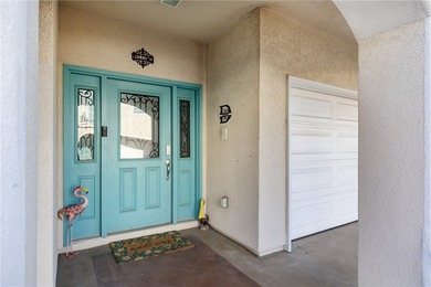 A TOWNHOME MINUTES AWAY FROM PACKERY CHANNEL?? Sign me up! This - photo 3