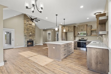 Santa's taking a break & hitting the green @ 409 Silverwood