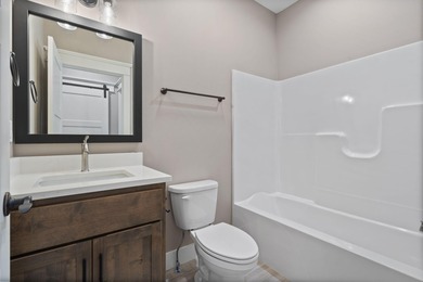 Santa's taking a break & hitting the green @ 409 Silverwood