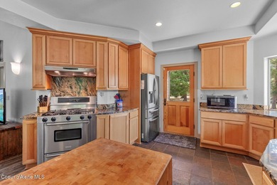 Beautiful 2,738SF Rancher on 9.91 treed, level, horse-friendly - photo 10