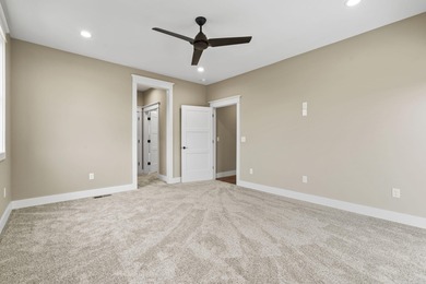 Santa's taking a break & hitting the green @ 409 Silverwood