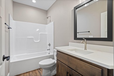 Santa's taking a break & hitting the green @ 409 Silverwood