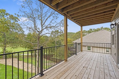 Santa's taking a break & hitting the green @ 409 Silverwood