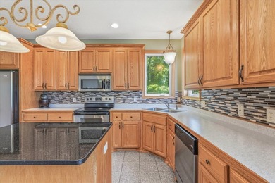 Move right into this beautifully maintained home located on a - photo 3