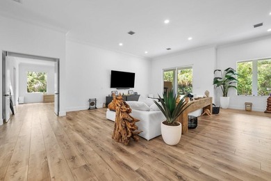 Experience the perfect blend of luxury, privacy, and modern - photo 14
