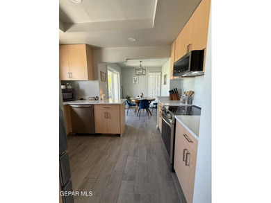 PANORAMIC VIEWS - POOL - GOLF COURSE LIVING! This mid-century - photo 15