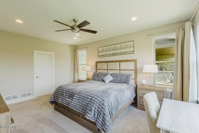Welcome home to your fully furnished mountain escape located on - photo 23