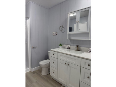 Newly Updated Spacious, 2 bedroom, 2 bath Home is located just - photo 27