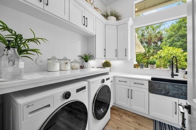 Experience the perfect blend of luxury, privacy, and modern - photo 31