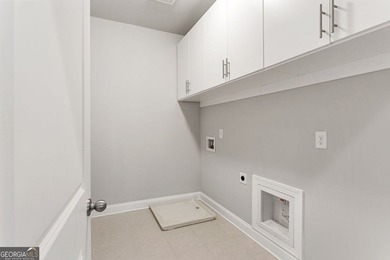 Welcome to 3796 Huger Pl SE, where thoughtful design meets - photo 36