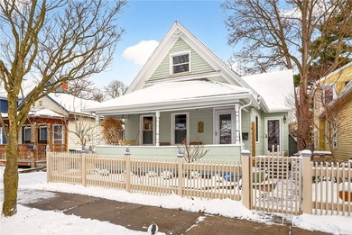 (private lake, pond, coastal) Home For Sale in Rochester New York