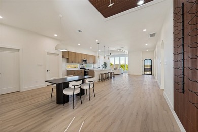 **Now Available*** - Luxury Living in Dallas!** This stunning - photo 15