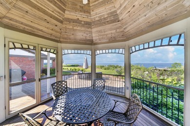 Experience the beauty of Lake Michigan living in this - photo 6