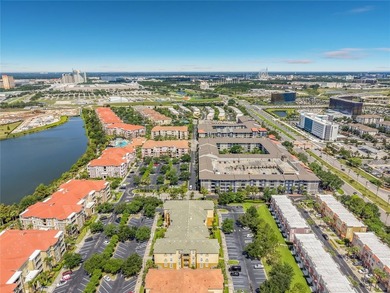 Welcome to Premier Vista Cay at Harbour Square! This luxury - photo 49