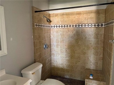 **PRICE REDUCTION** Ready to move this!! Great home or - photo 6