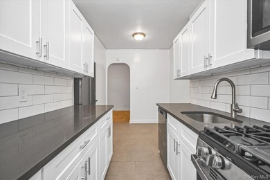 Welcome to 2685 Creston Avenue, Unit 4A - a beautifully updated - photo 12