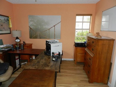 SPACIOUS 2 BEDROOM PLUS DEN/OFFICE GREAT FLOOR PLAN AS YOU ENTER - photo 12