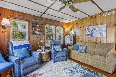 Lakefront living at this charming 2-bedroom, 1-bath cottage - photo 21
