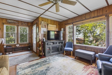 Lakefront living at this charming 2-bedroom, 1-bath cottage - photo 22