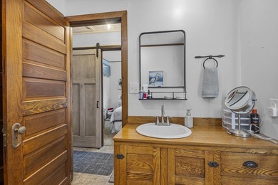 Lakefront living at this charming 2-bedroom, 1-bath cottage - photo 27