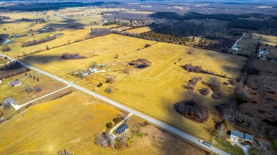 The Fuqua Farm, located in a highly desirable area of Greene - photo 3