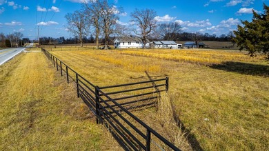 The Fuqua Farm, located in a highly desirable area of Greene - photo 4