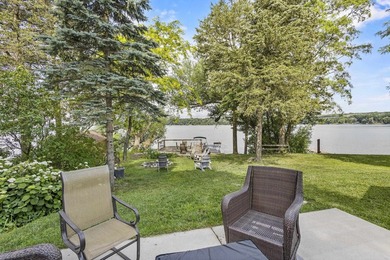 Lakefront living at this charming 2-bedroom, 1-bath cottage - photo 46