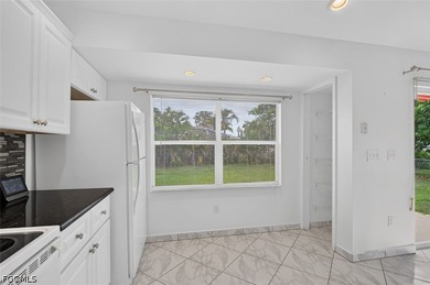 This beautifully maintained 3 bedroom, 2 bathroom home blends - photo 11