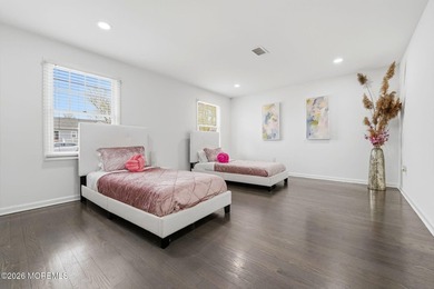 Waterfront living meets smart investing in this beautifully - photo 15