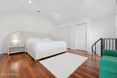 Waterfront living meets smart investing in this beautifully - photo 17