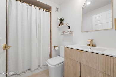 Waterfront living meets smart investing in this beautifully - photo 19