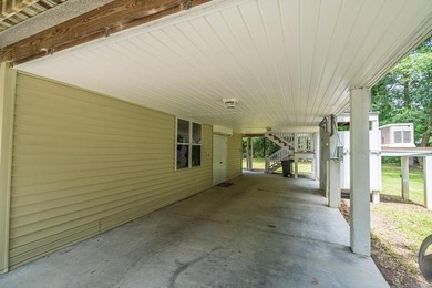 The perfect Edisto Island Home, 3 BR, 2 BA, open floor plan with - photo 28